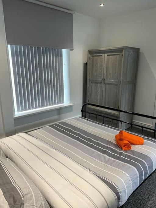 Town Centre Studio Flat Merthyr Tydfil Eksteriør bilde